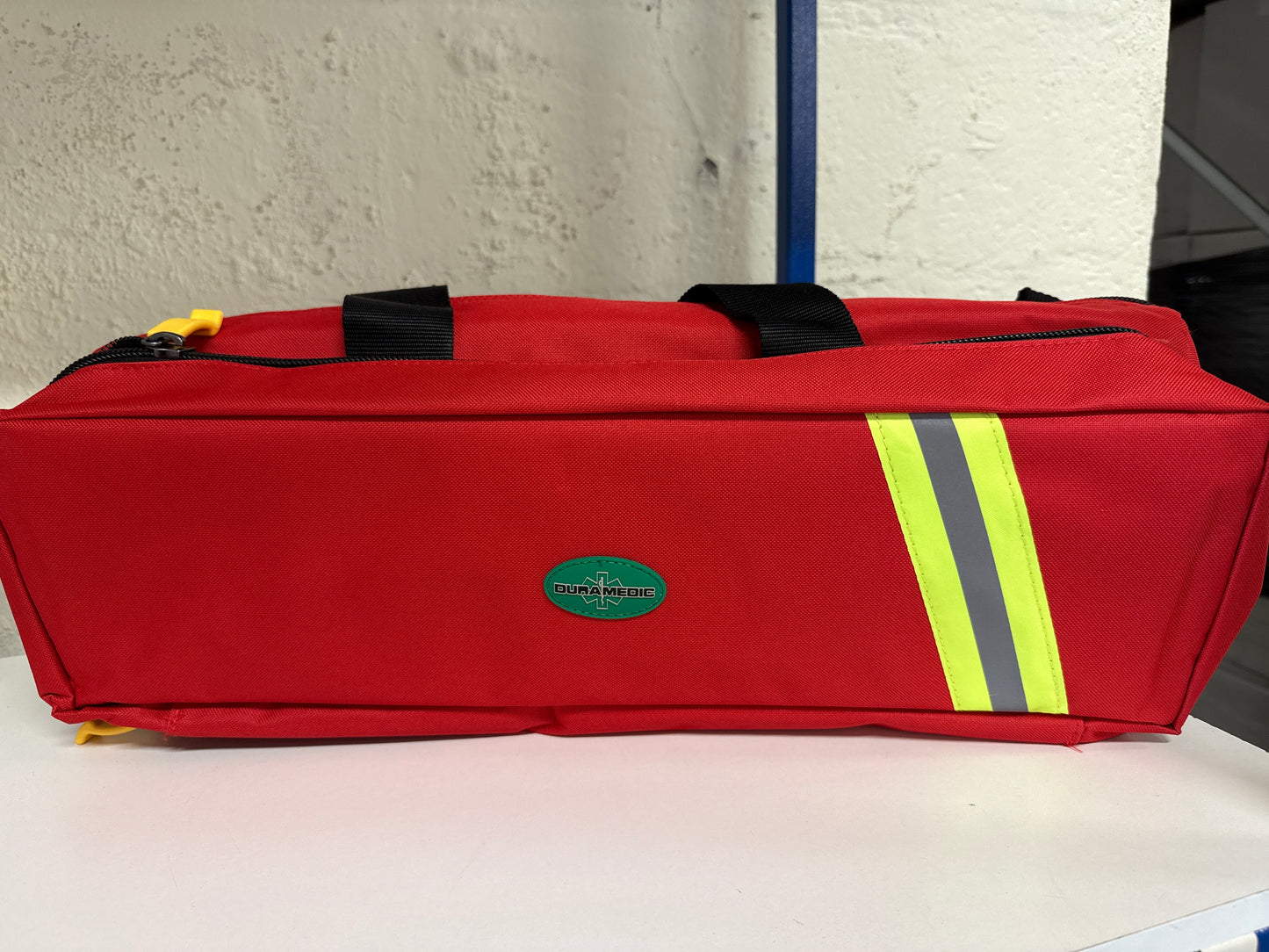 Red oxygen bag - duramedic