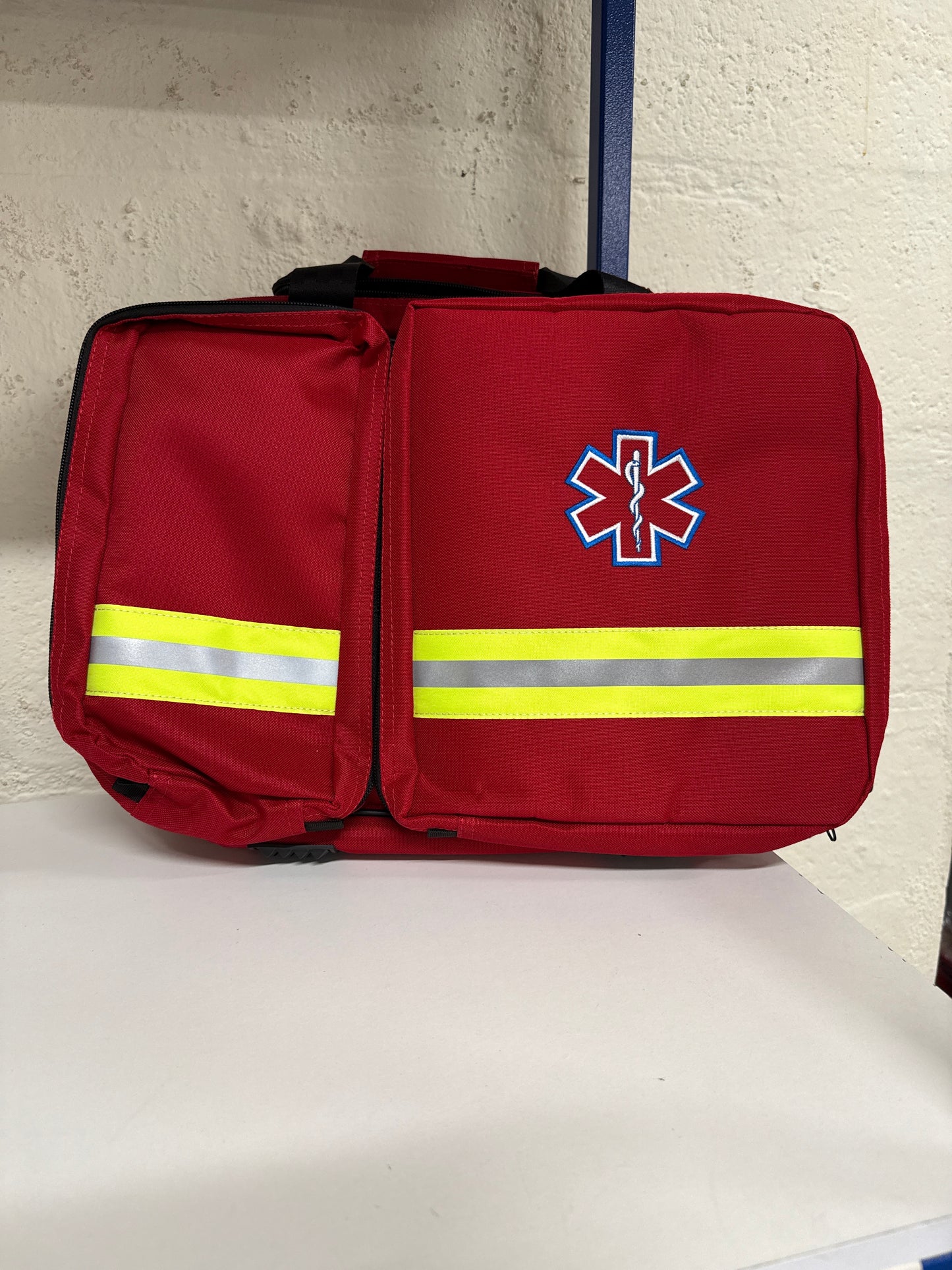 Red medium responder bag -