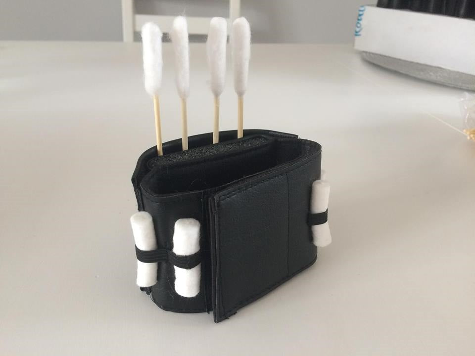 Cutman wristband - black